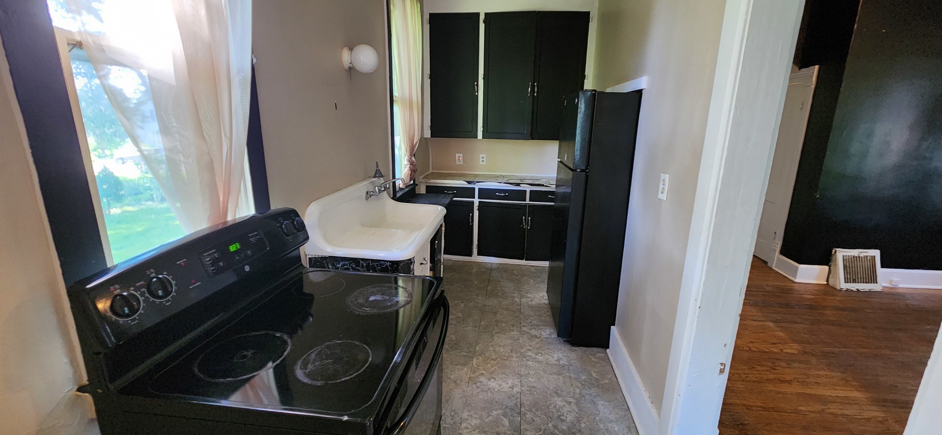 814 13th Avenue South Clinton, IA 52732 - Photo 13 of 18