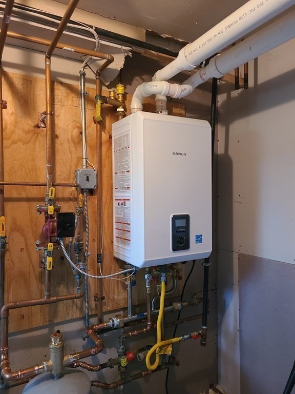 80 West Main Street Ware, MA 01082 - Photo 20 of 27 a room with gym equipment