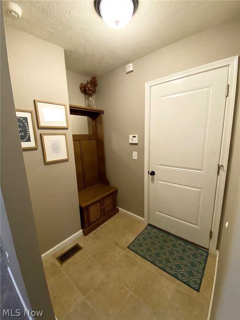31818 Rustic Ridge North Ridgeville, OH 44039 - Photo 19 of 35 Mudroom