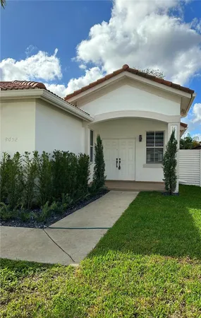 $3,600 | 8052 Northwest 198th Street, Hialeah, FL 33015