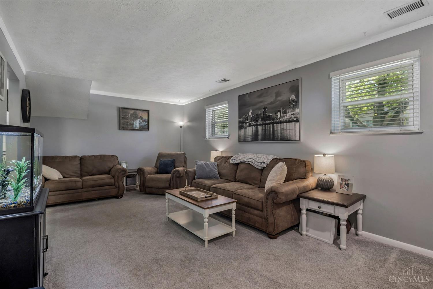 2966 Kleeman Road Cincinnati, OH 45211 - Photo 16 of 38