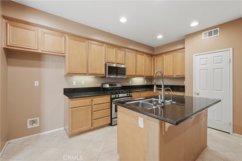 40122 Stowe Road Temecula, CA 92591 - Photo 16 of 52