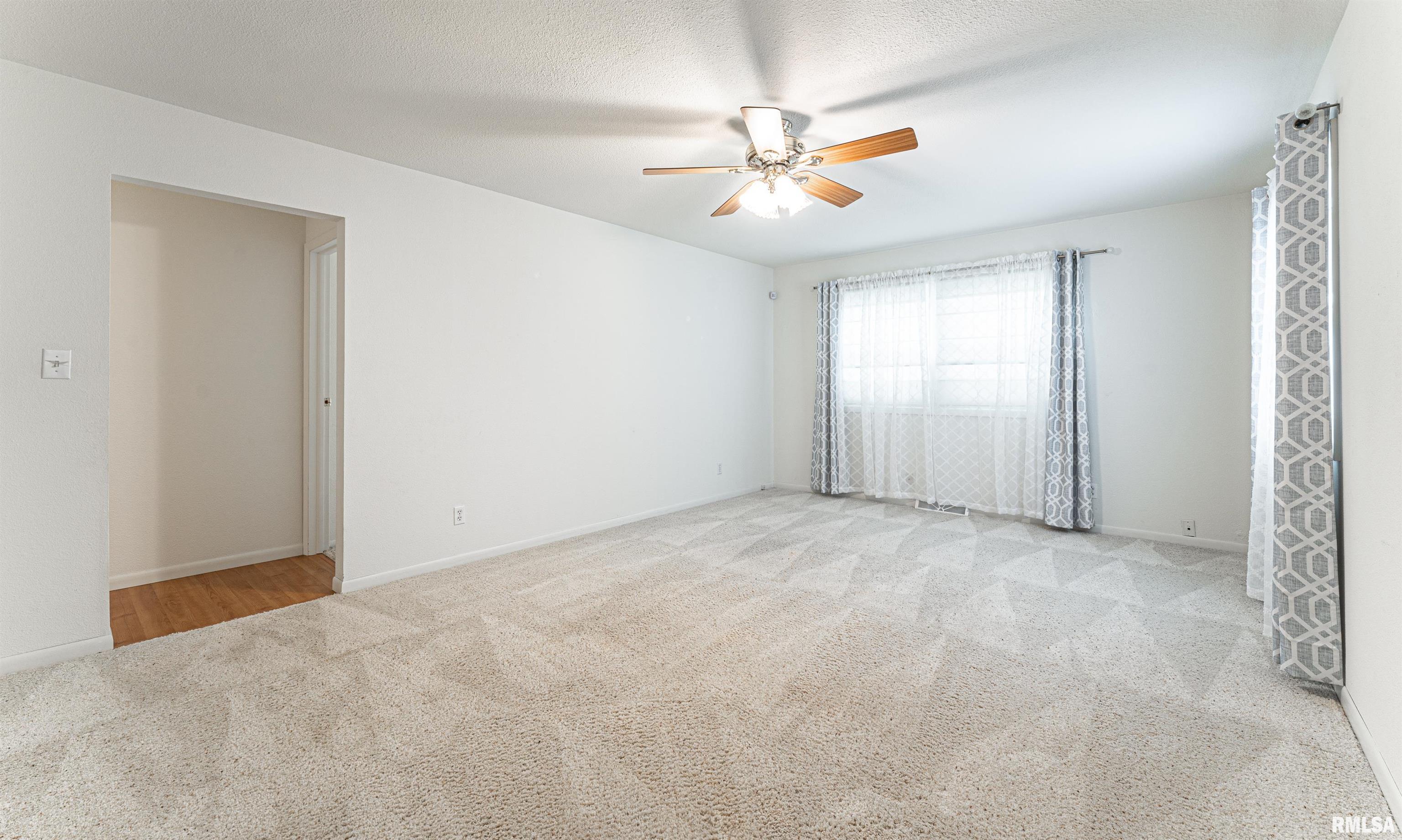 1504 Rutledge Drive Lincoln, IL 62656 - Photo 15 of 43 Gallery Image 15