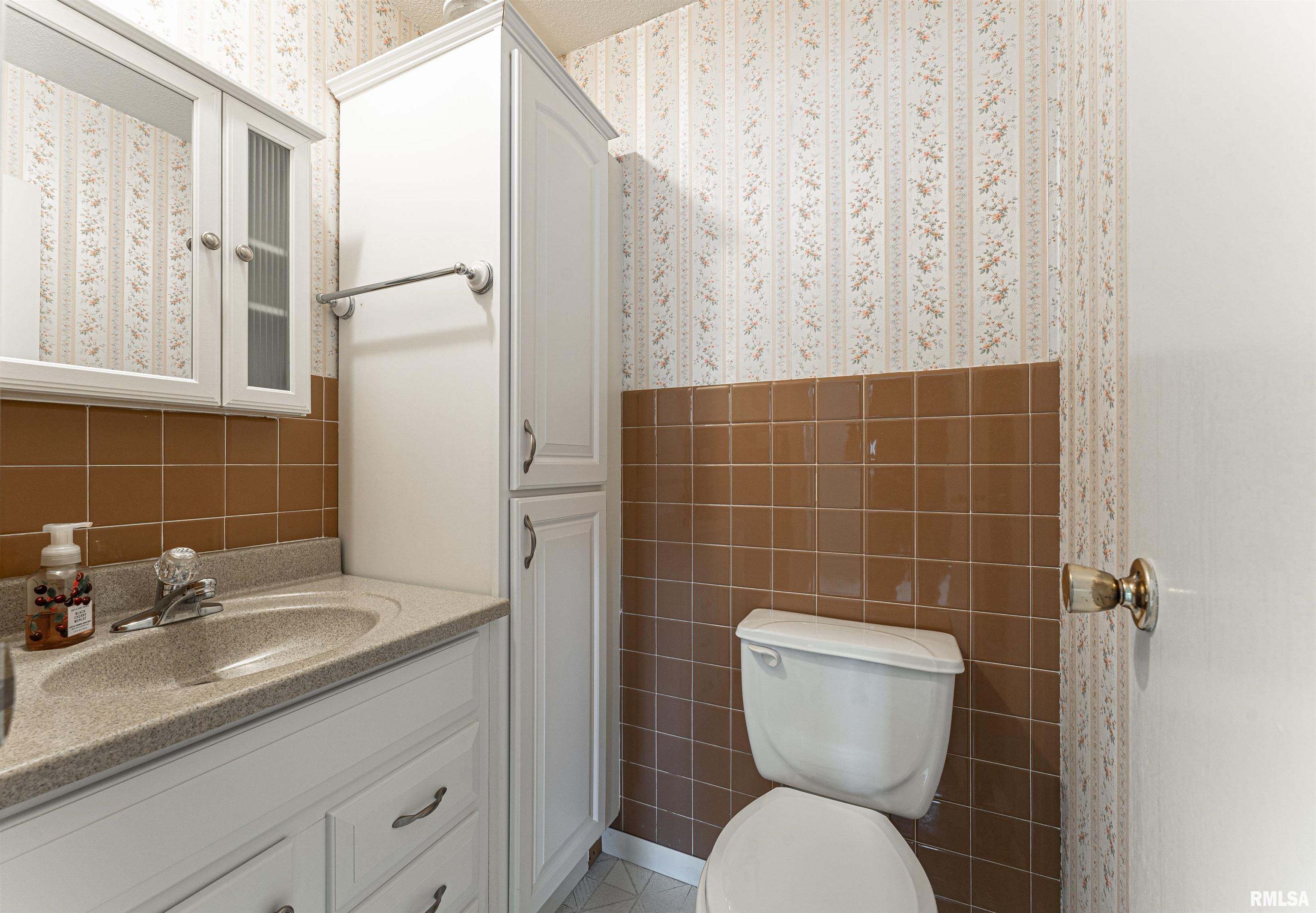 1504 Rutledge Drive Lincoln, IL 62656 - Photo 19 of 43 Gallery Image 19