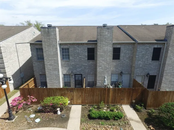 $1,600 | 17641 Red Oak Drive, Unit 641, Houston, TX 77090