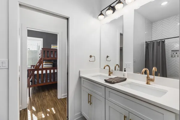 $815,000 | 738 Douglas Avenue, Unit 4, Nashville, TN 37207