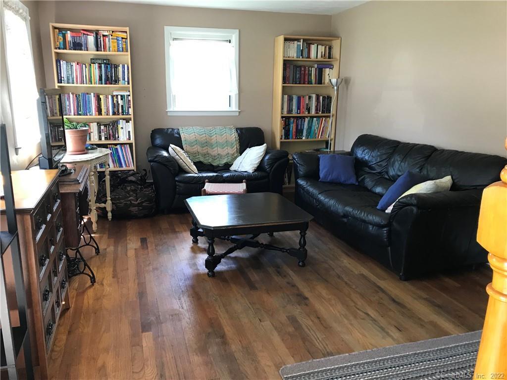 Living room at 115 Brookshaven Road, Groton CT 06340