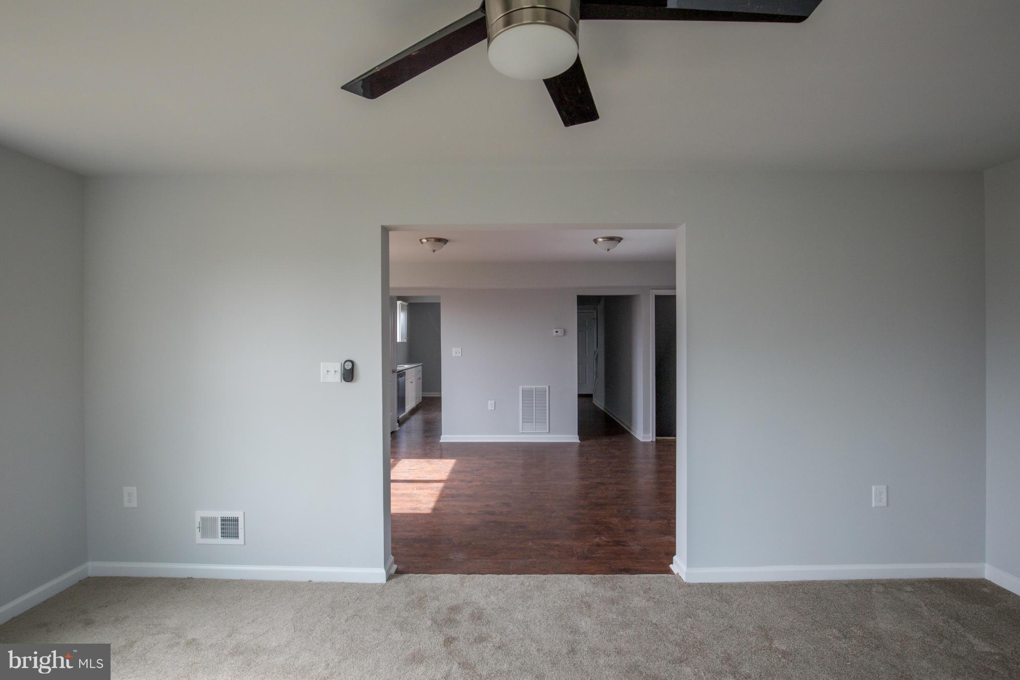 171 Arundel Road Pasadena, MD 21122 - Photo 11 of 20 Living Room