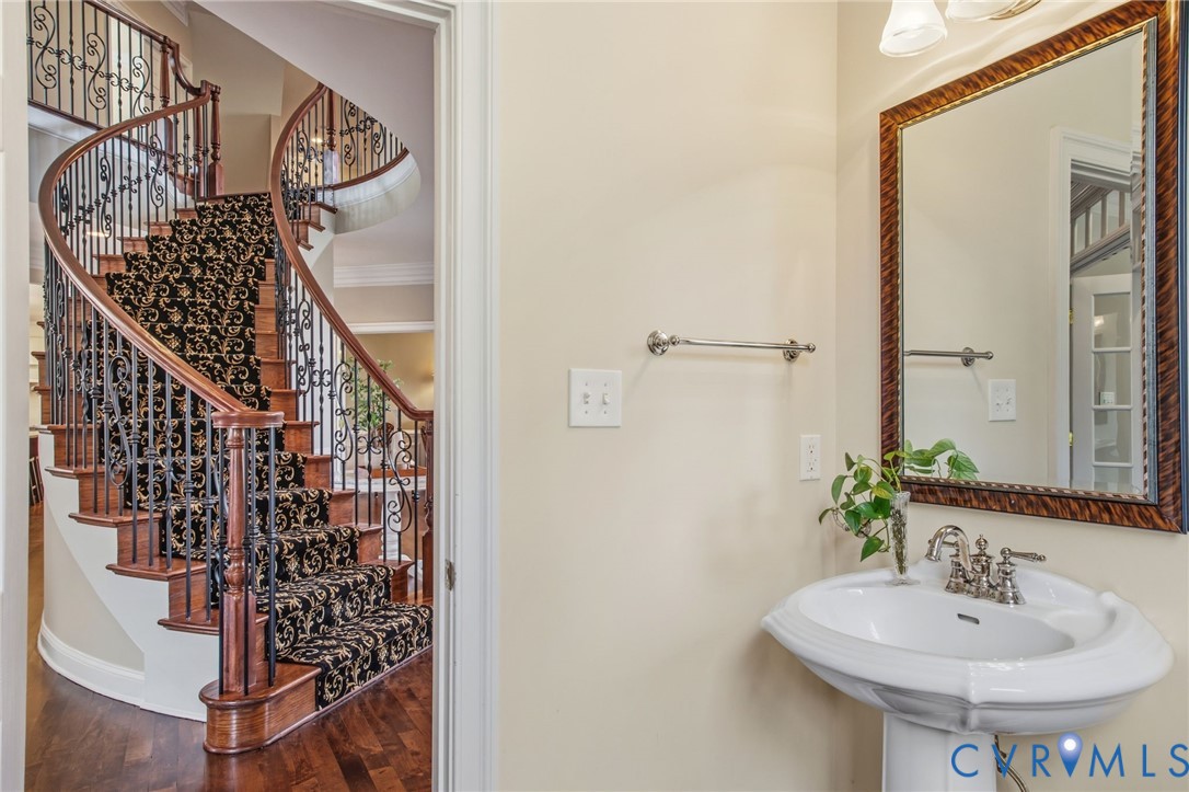 3100 Sodbury Court Midlothian, VA 23113 - Photo 7 of 94 Half bath just off the stately foyer