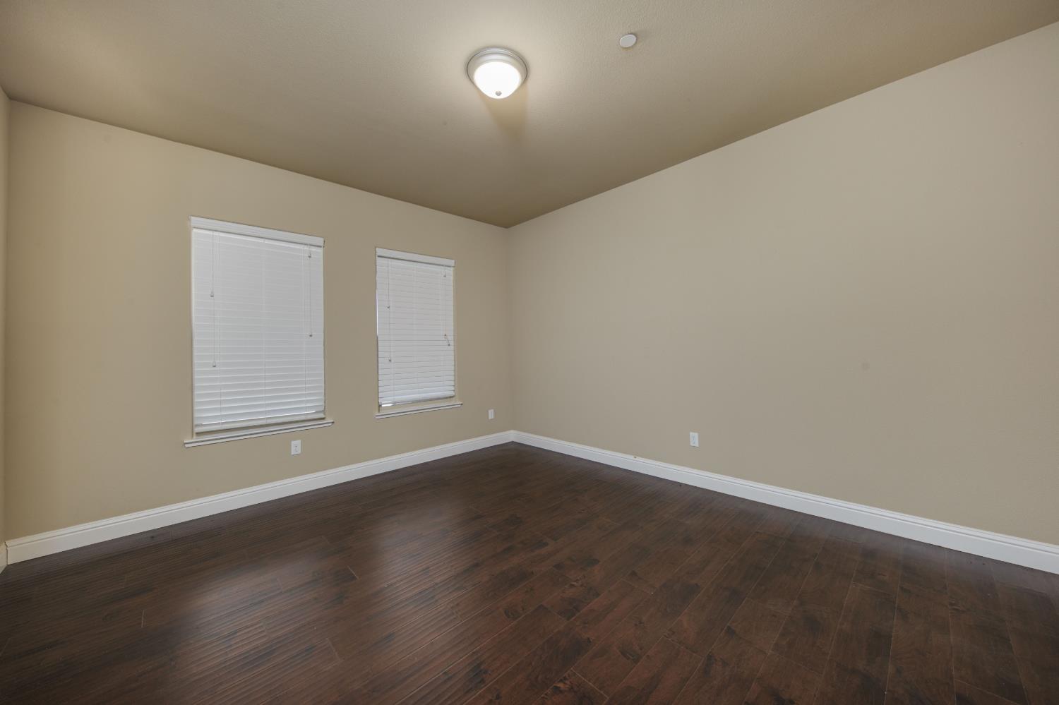 5004 Lake View Road Valley Springs, CA 95252 - Photo 10 of 69 Gallery Image 10