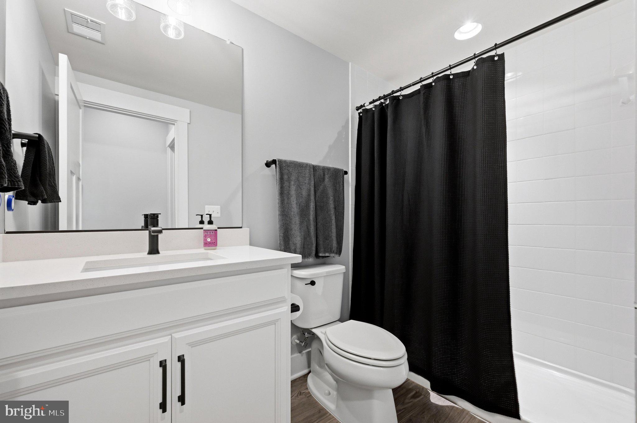 4854 Point Road Warrenton, VA 20187 - Photo 60 of 113 Bathroom
