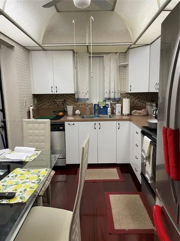 $168,900 | 5860 Northwest 44th Street, Lauderhill, FL 33319