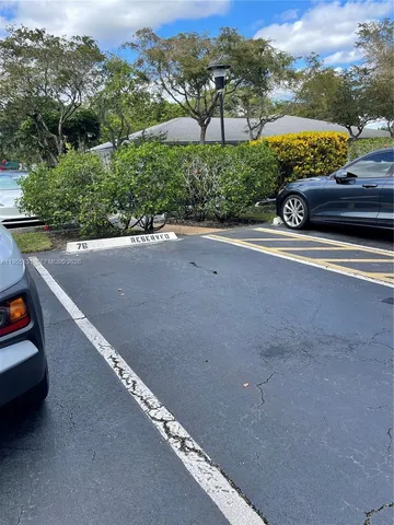 $173,000 | 5860 Northwest 44th Street, Lauderhill, FL 33319