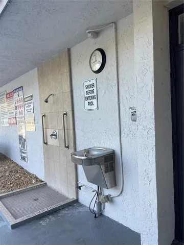 $168,900 | 5860 Northwest 44th Street, Lauderhill, FL 33319