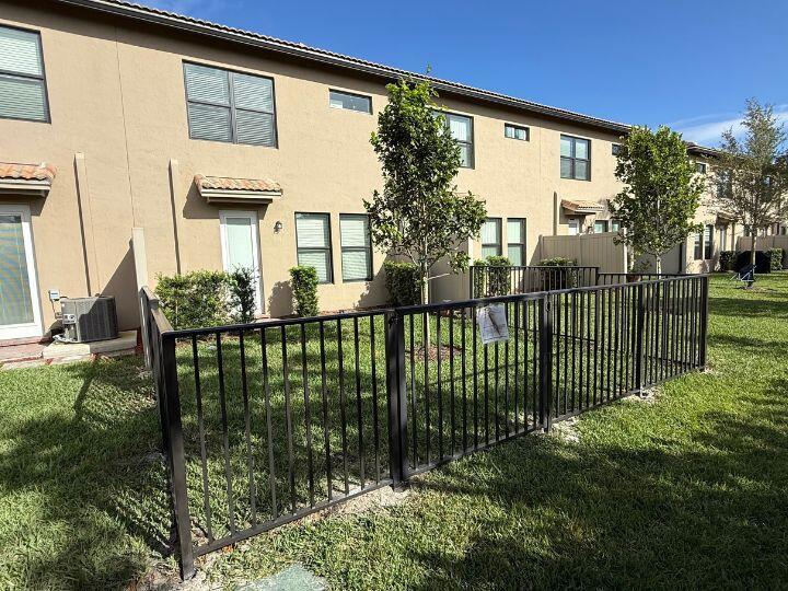 4837 Chantilly Road Lake Worth, FL 33467 - Photo 19 of 26 Linked in pics