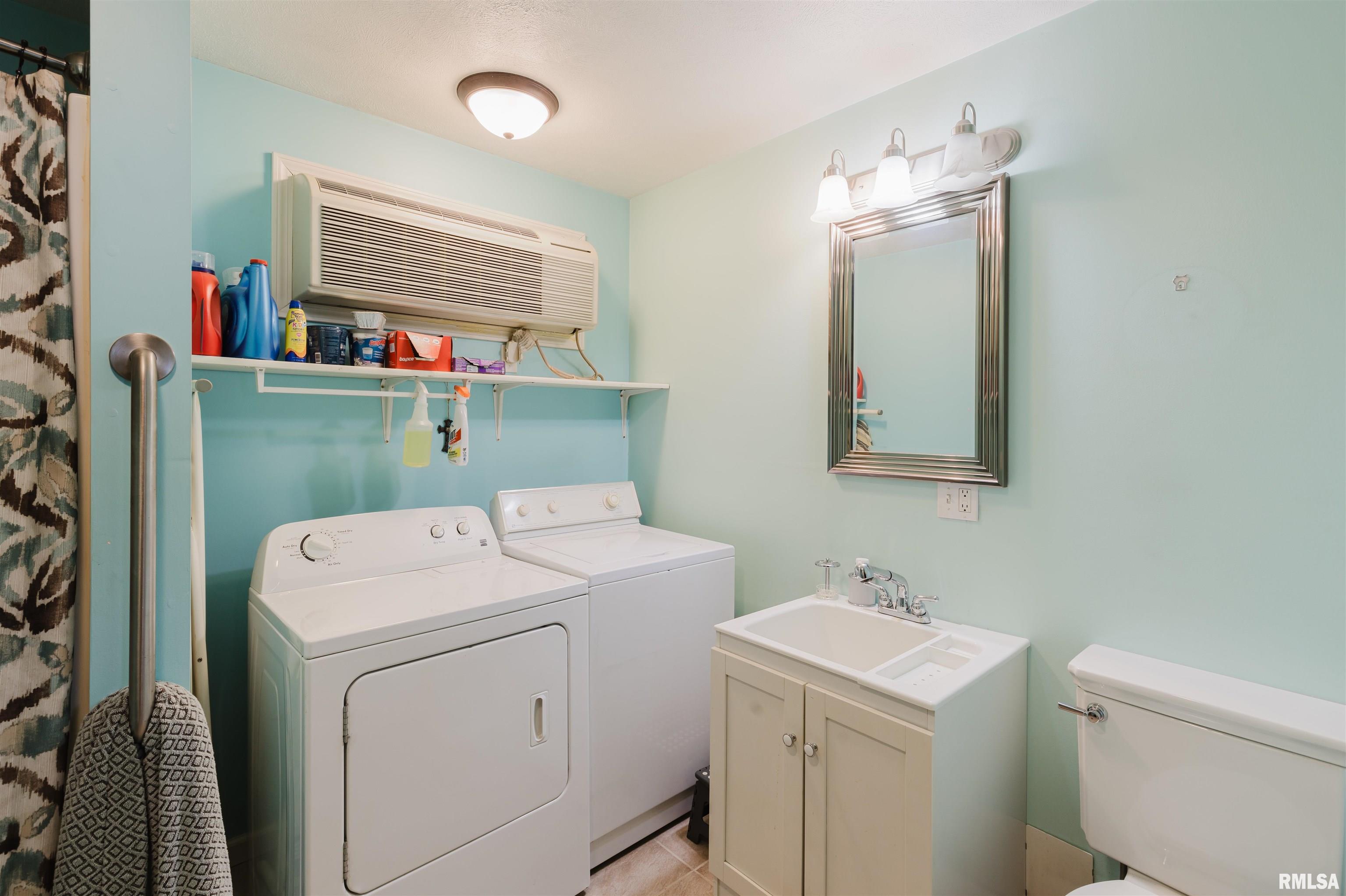 100 East Rea Street Benton, IL 62812 - Photo 26 of 33