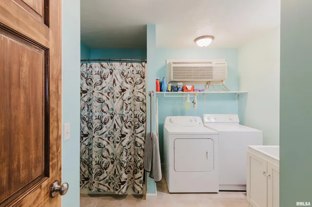 $155,000 | 100 East Rea Street, Benton, IL 62812