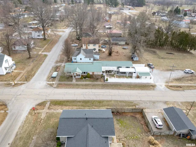 $155,000 | 100 East Rea Street, Benton, IL 62812