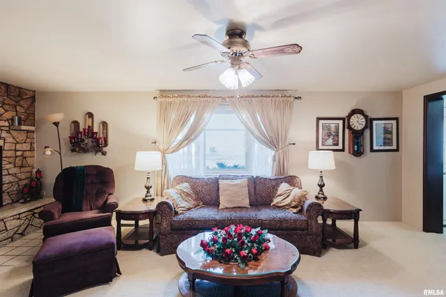 $155,000 | 100 East Rea Street, Benton, IL 62812