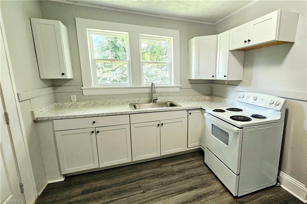 702 Roach Street Reidsville, NC 27320 - Photo 7 of 15 kitchen
