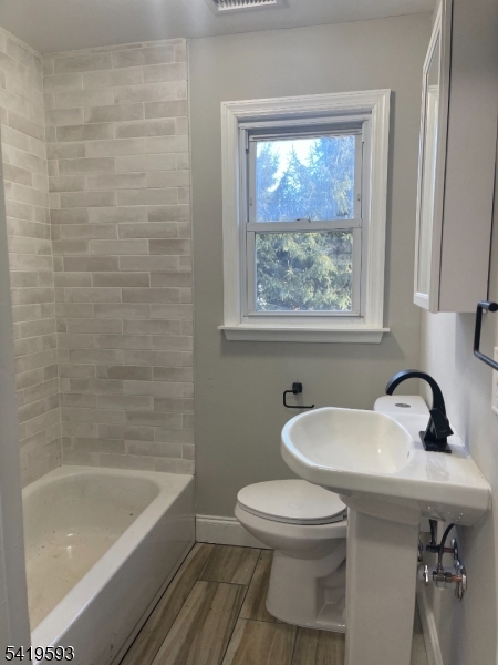 246 Beaverbrook Road Lincoln Park, NJ 07035 - Photo 16 of 28