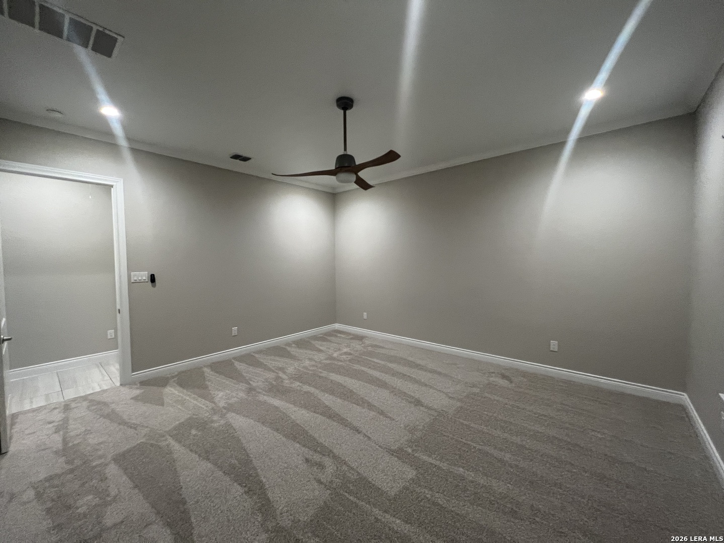 4811 Viewcrest Road San Antonio, TX 78217 - Photo 11 of 32 Gallery Image 11