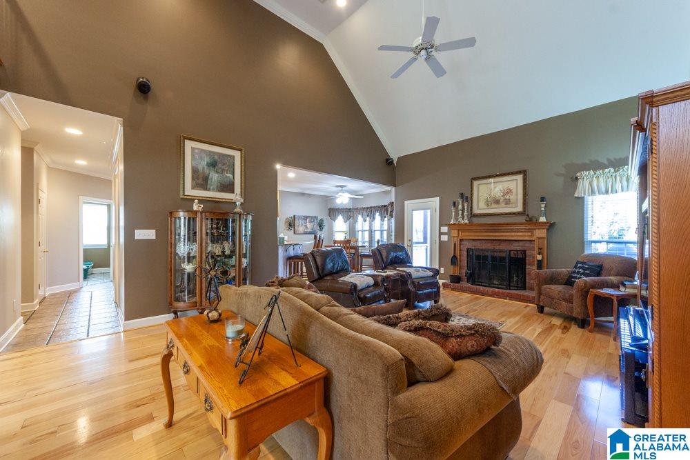 104 Hampton Lane Pelham, AL 35124 - Photo 7 of 50