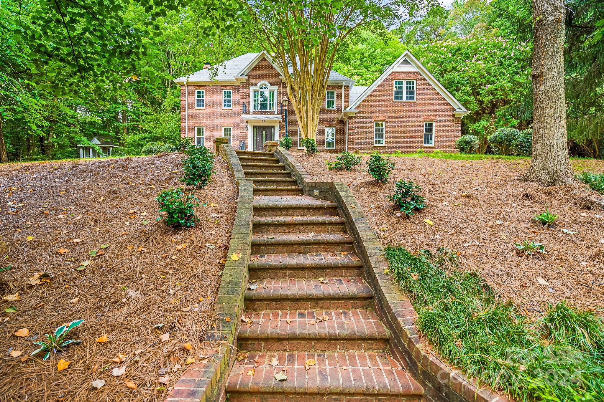 358 Colonial Road Asheboro, NC 27205 - Photo 3 of 43 Gallery Image 3