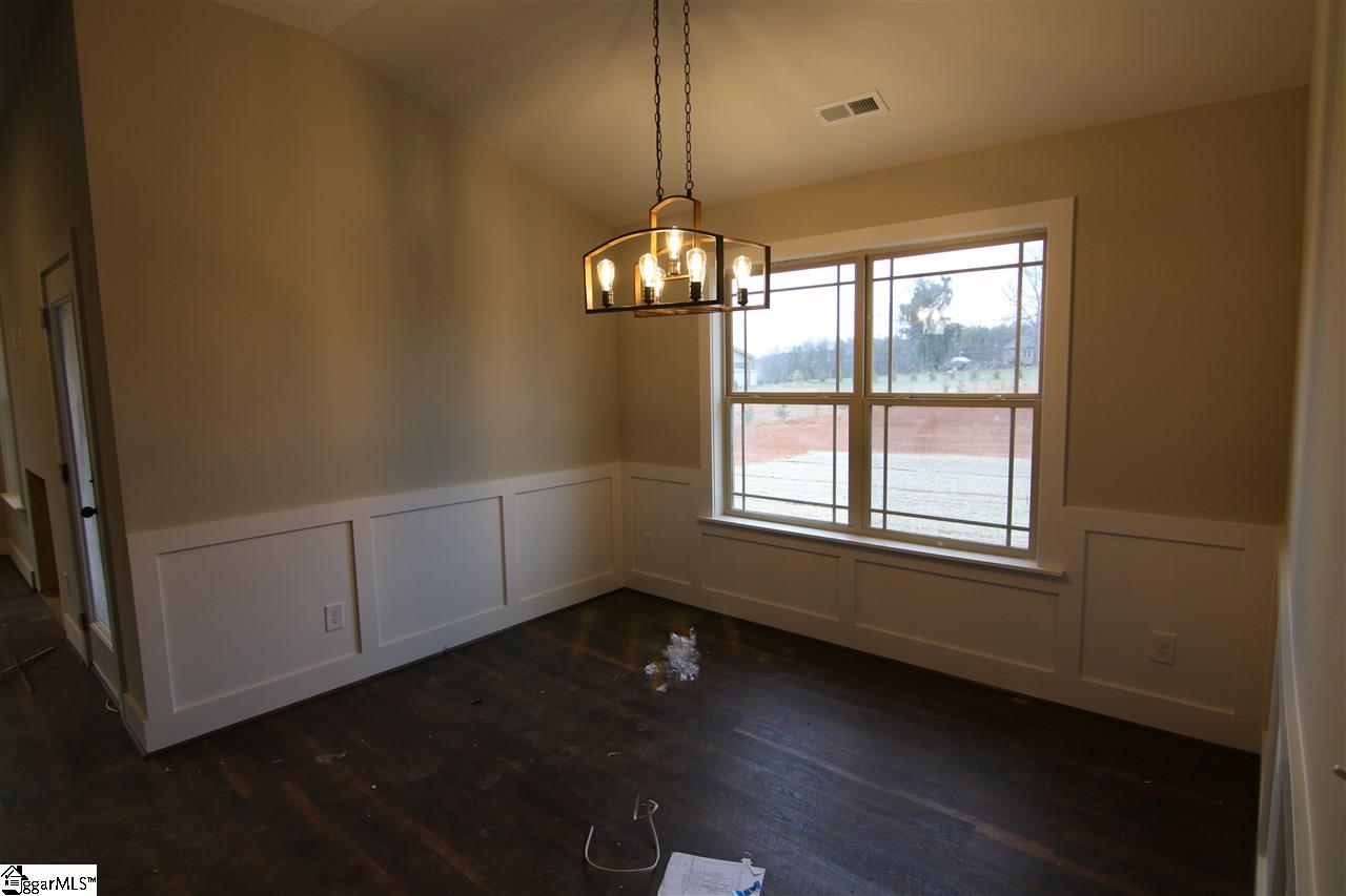 241 State Rd S-42-941 Campobello, SC 29322 - Photo 5 of 10