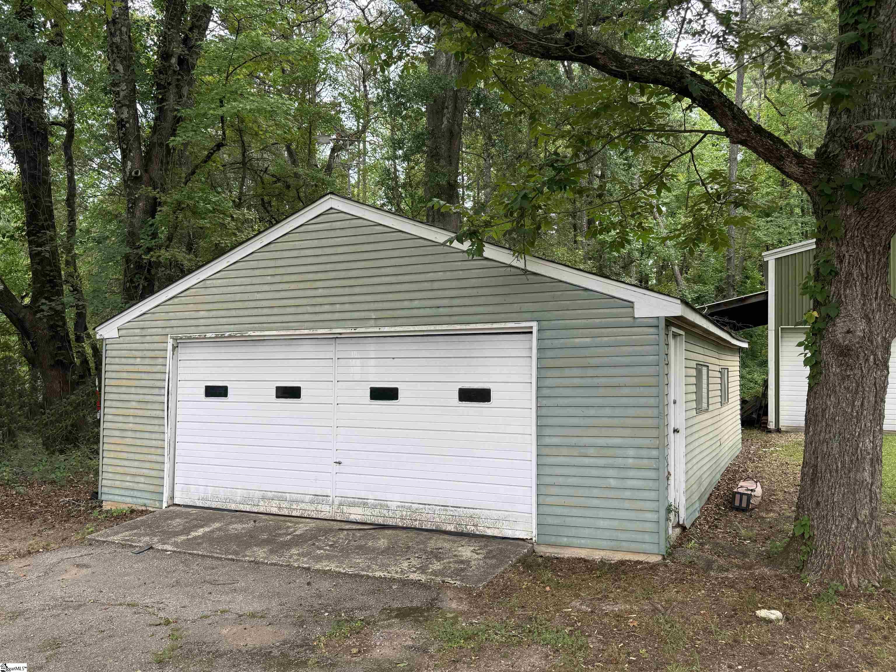 701 North Rutherford Road Greer, SC 29651 - Photo 19 of 27