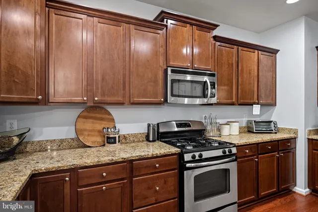 $3,100 | 7530 Stonehouse Run Drive, Glen Burnie, MD 21060