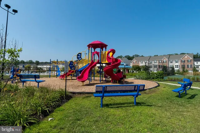 $3,100 | 7530 Stonehouse Run Drive, Glen Burnie, MD 21060