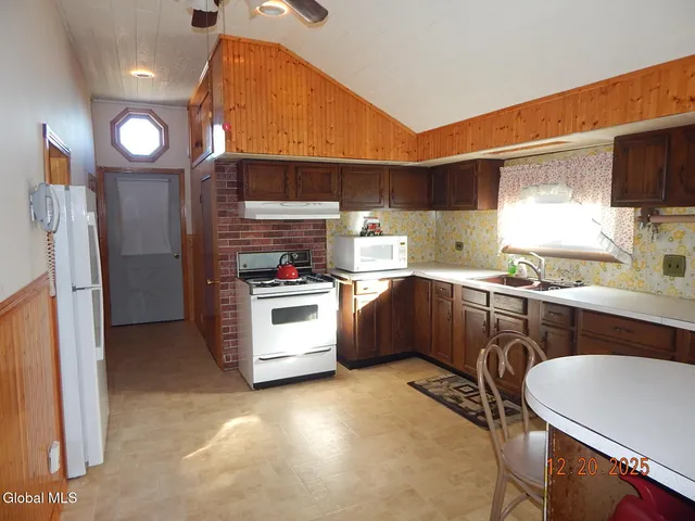 $273,800 | 250 Old Quarry Road, Feura Bush, NY 12067