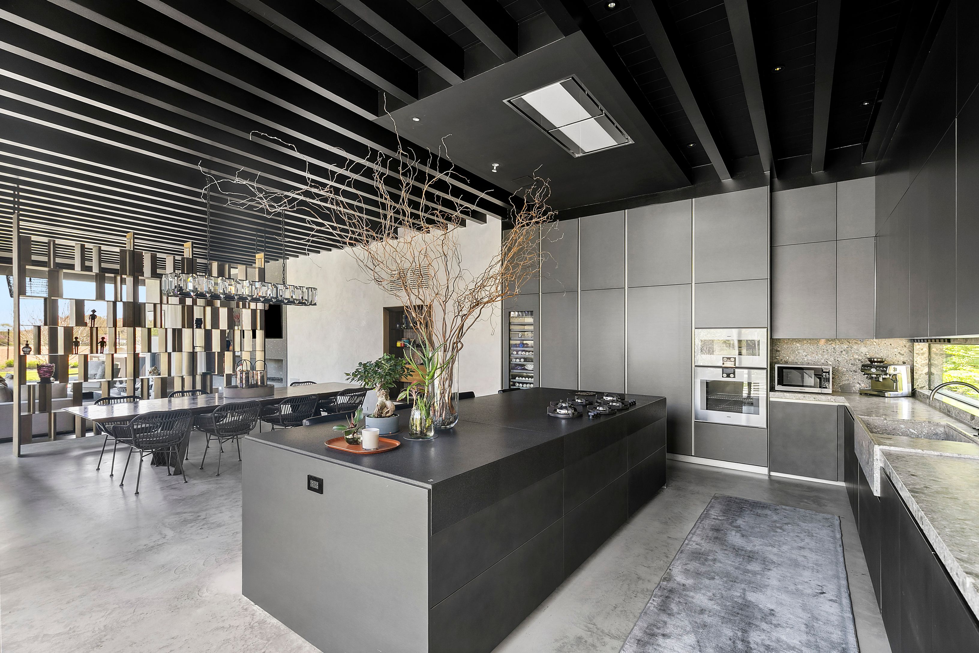 989 Deerfield Road Water Mill, NY 11976 - Photo 12 of 49