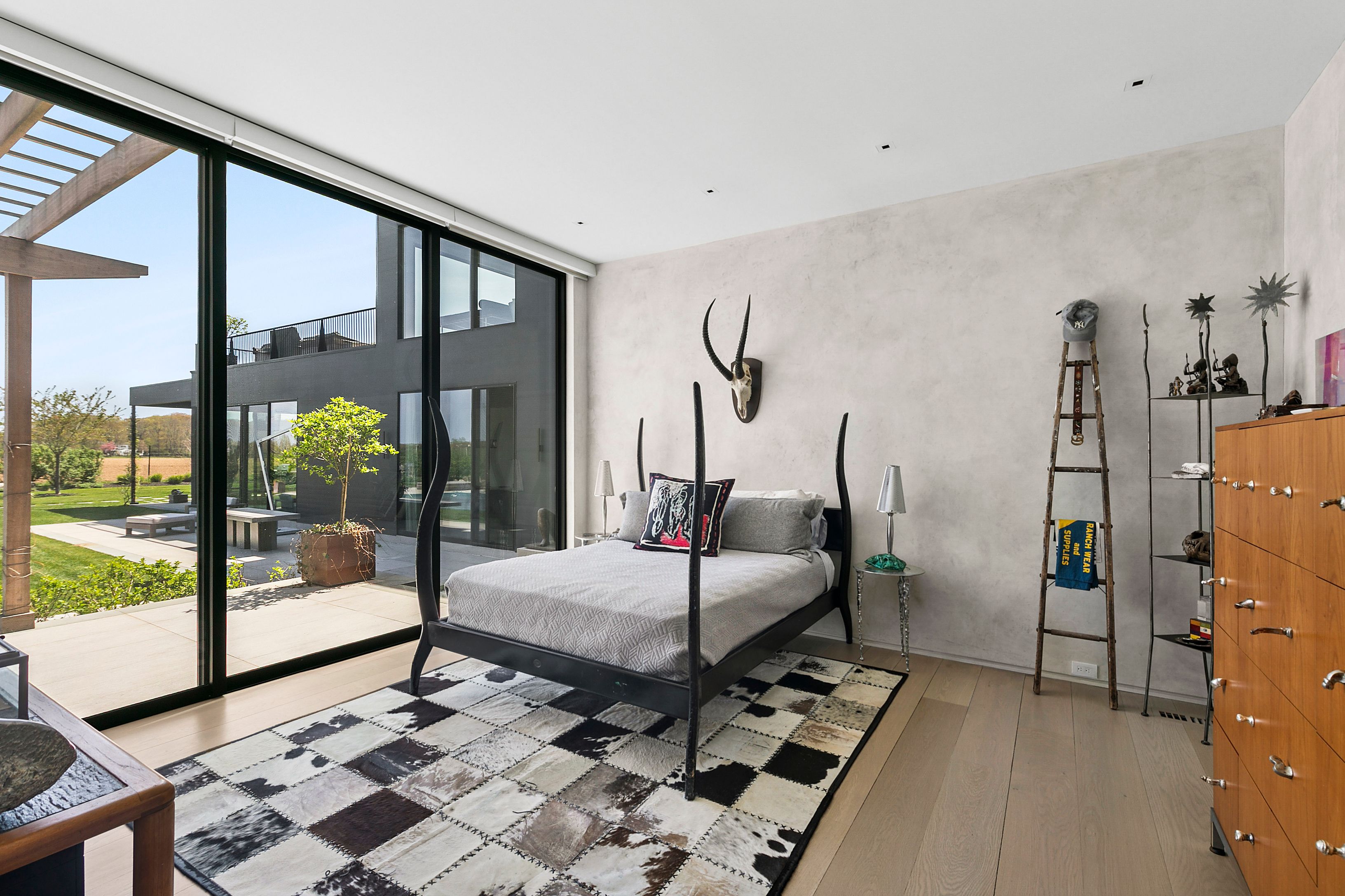 989 Deerfield Road Water Mill, NY 11976 - Photo 21 of 49