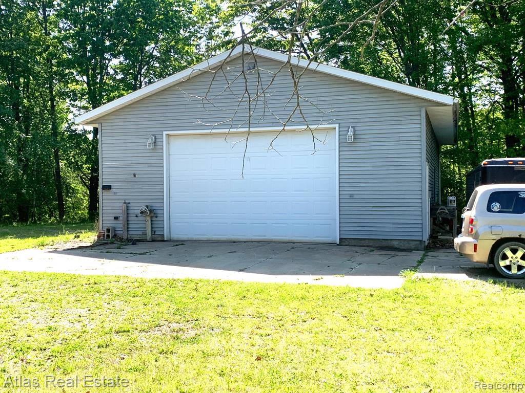 6075 Mayville Road Clifford, MI 48727 - Photo 7 of 24