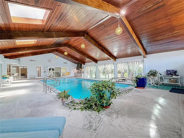 $1,525,000 | 8693 15th Street North, St. Petersburg, FL 33702