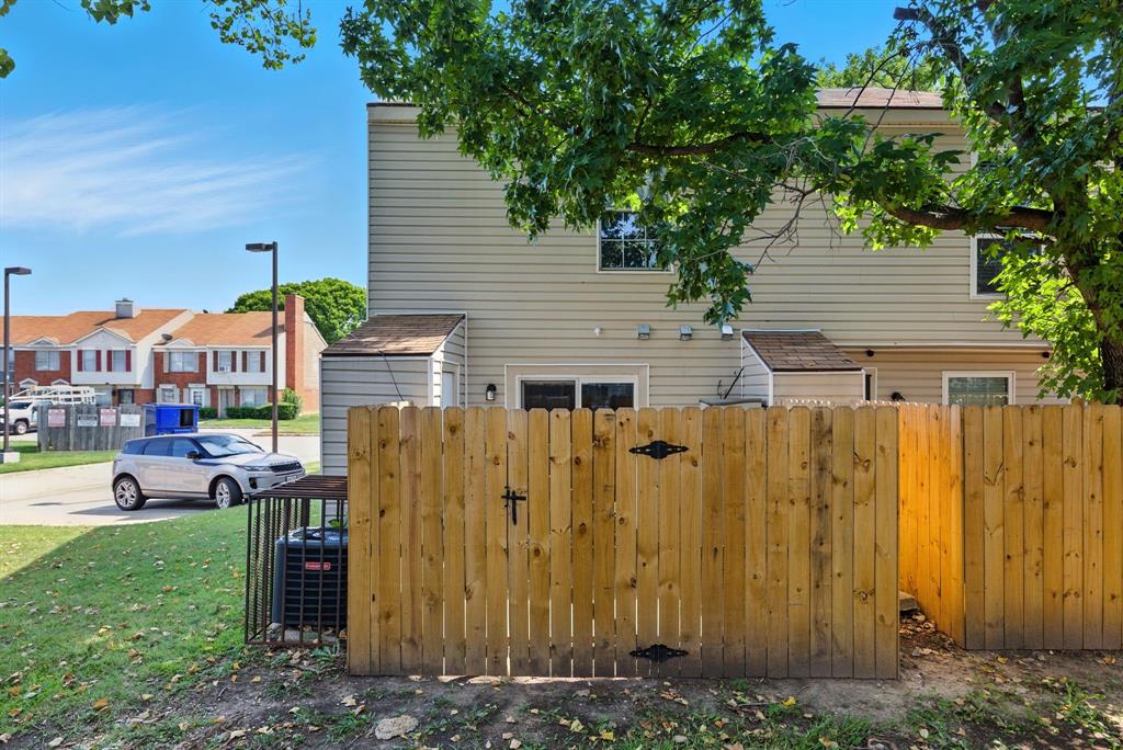 10500 Lake June Road, Unit D08 Dallas, TX 75217 - Photo 22 of 26