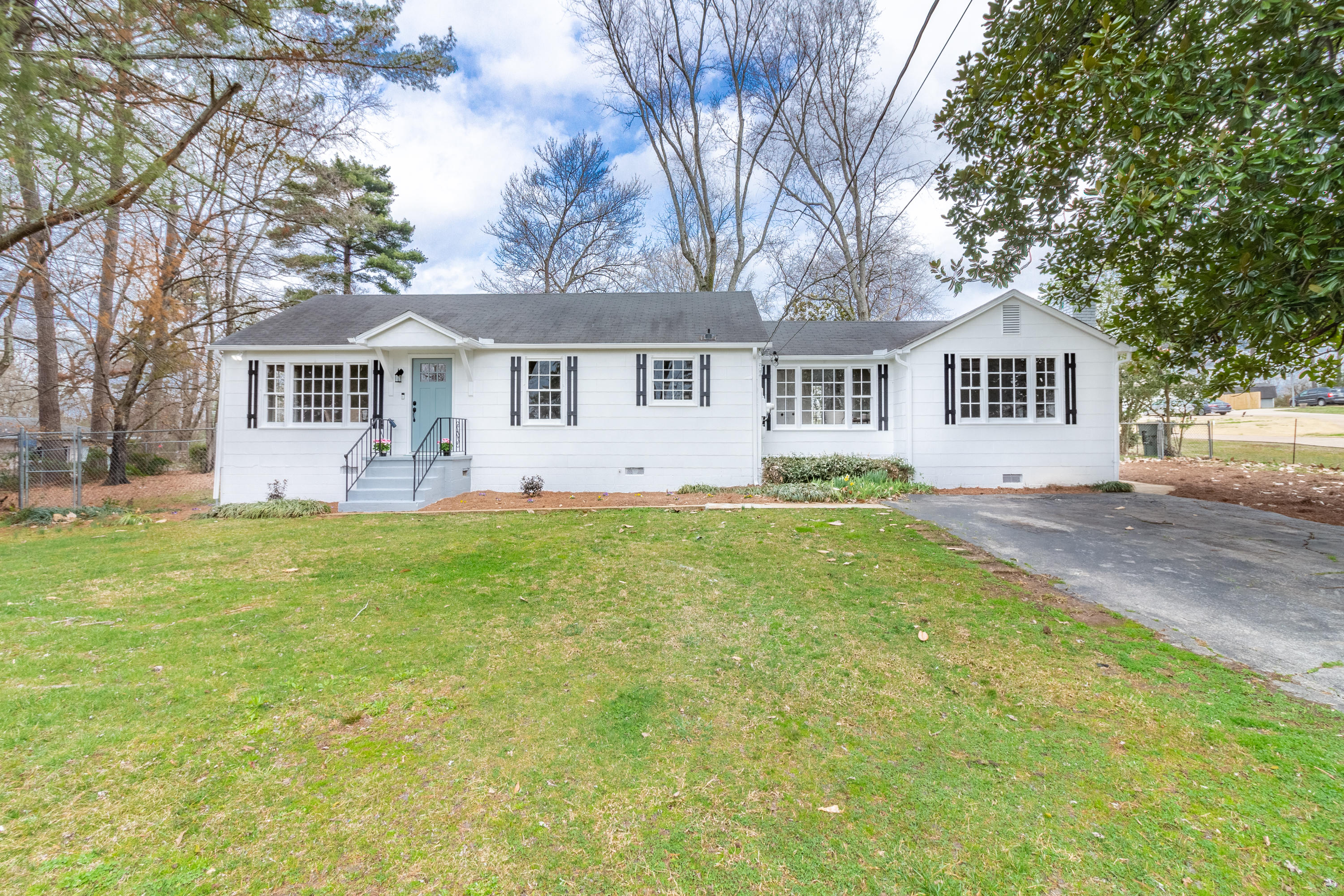 6845 Longview Road Chattanooga, TN 37421 - Photo 3 of 35 6845 Longview Rd-5
