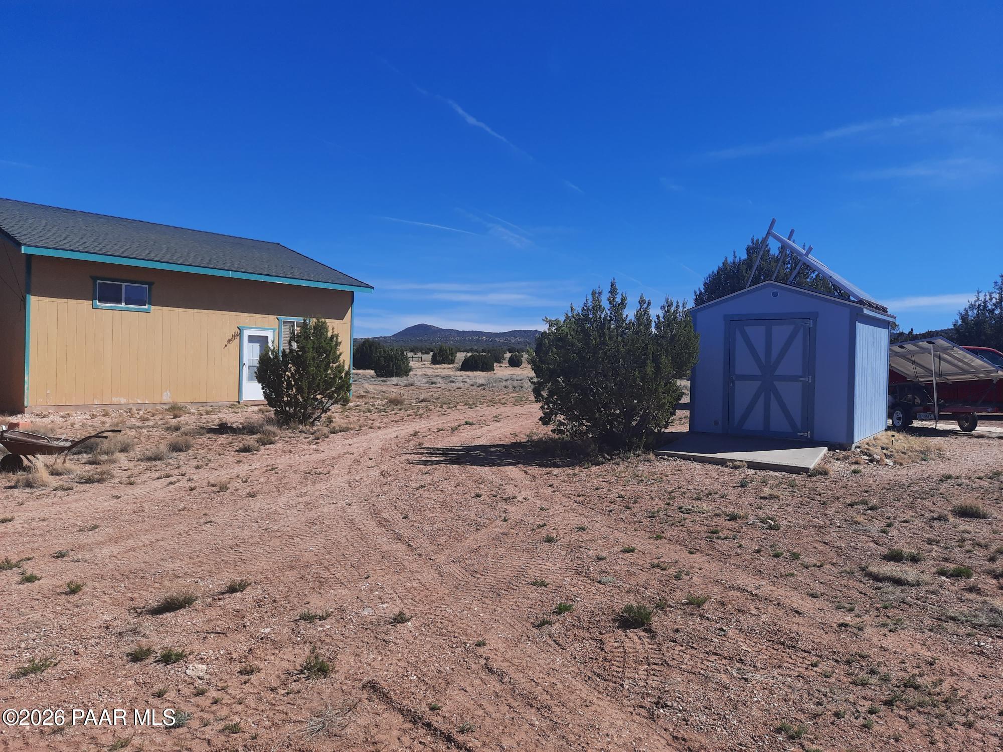 37500 Bullet Road Seligman, AZ 86337 - Photo 21 of 40 20260323_102713