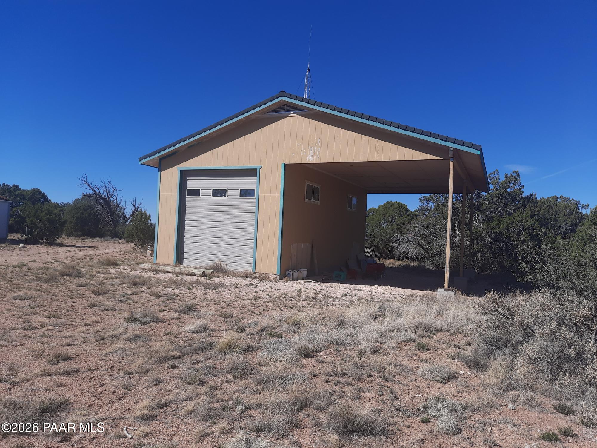 37500 Bullet Road Seligman, AZ 86337 - Photo 26 of 40 20260323_102414