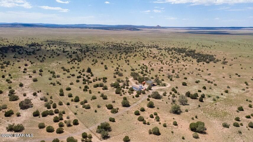 37500 Bullet Road Seligman, AZ 86337 - Photo 39 of 40 20250715233803047921000000-o
