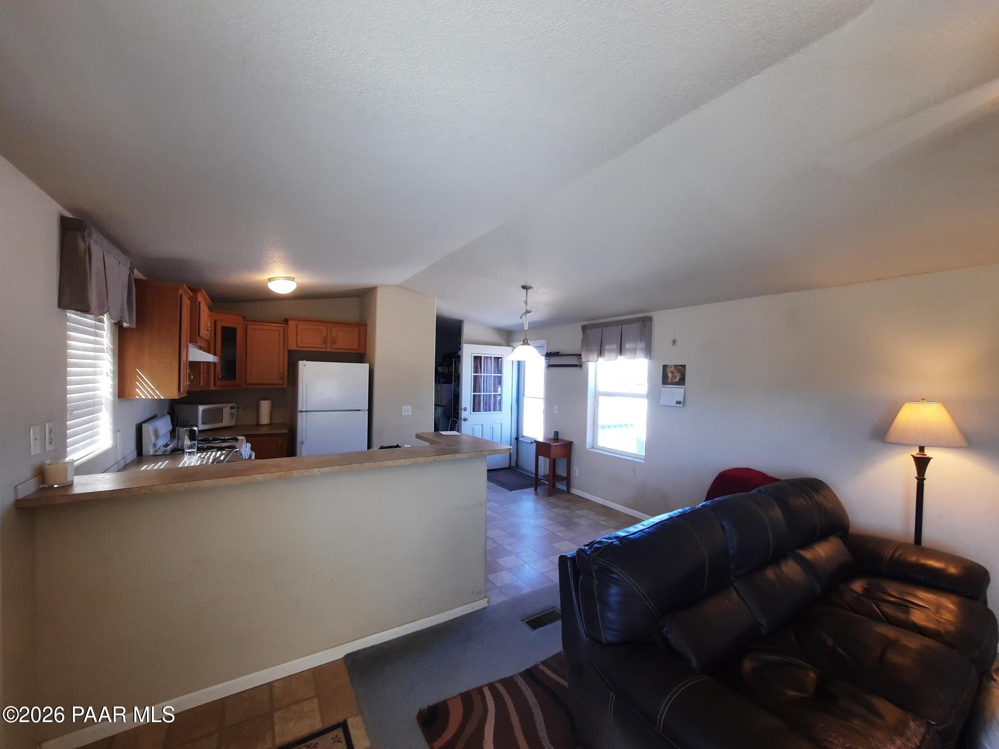 37500 Bullet Road Seligman, AZ 86337 - Photo 8 of 40 20260323_101013