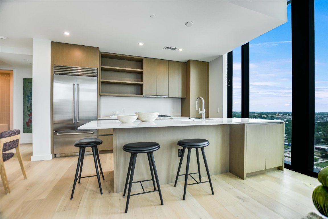 610 Davis Street, Unit 1902 Austin, TX 78701 - Photo 4 of 34