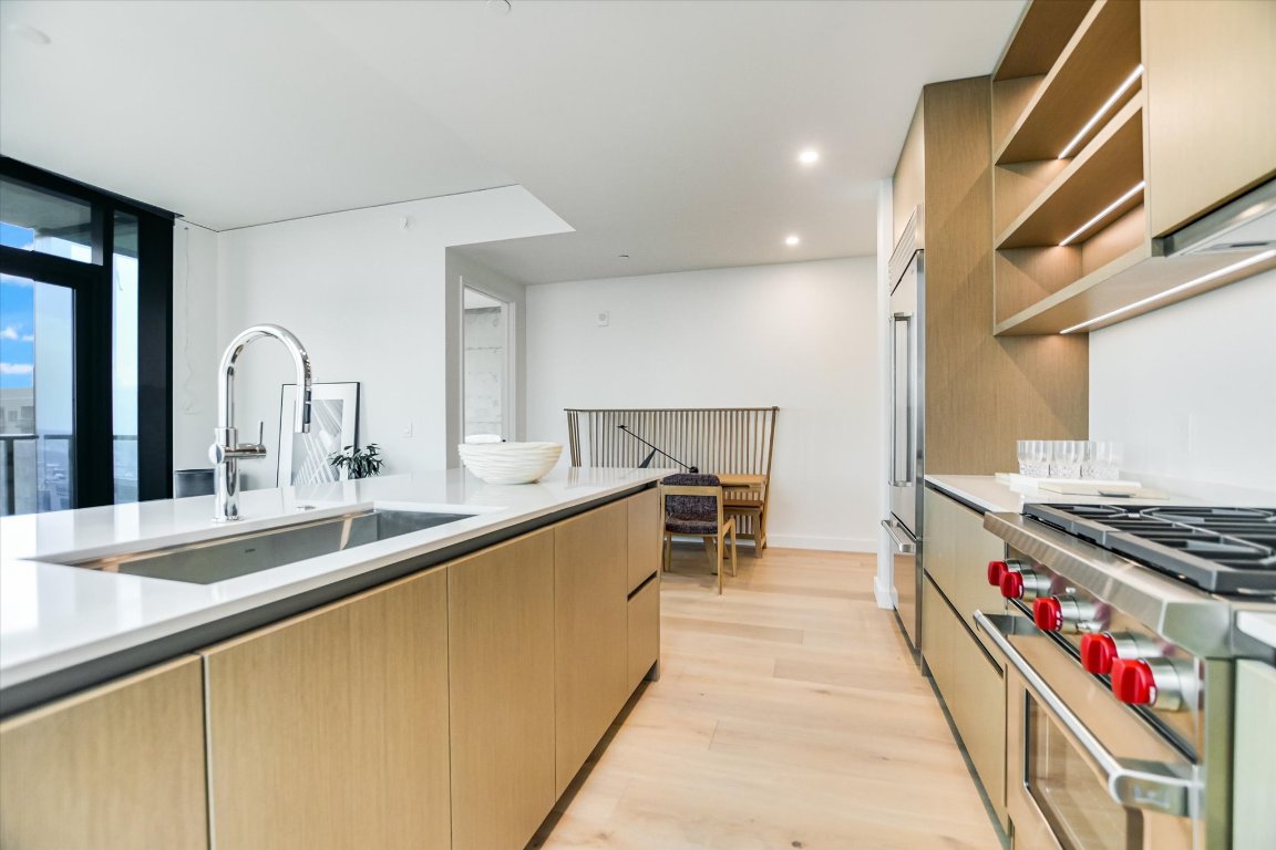 610 Davis Street, Unit 1902 Austin, TX 78701 - Photo 5 of 34