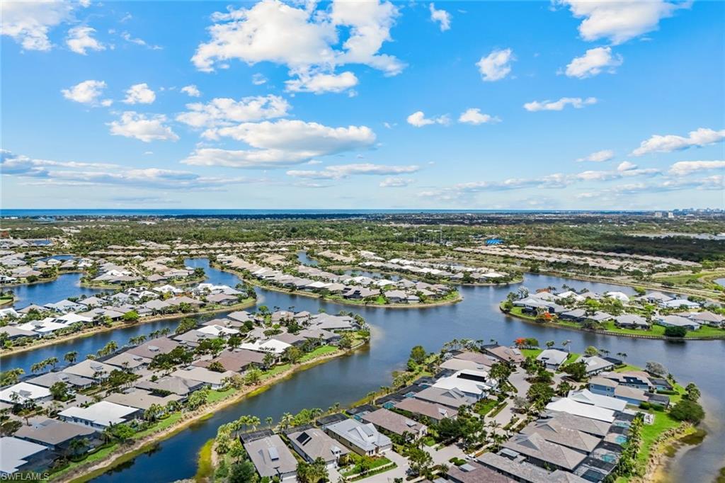 6460 Pembroke Way Naples, FL 34113 - Photo 3 of 43
