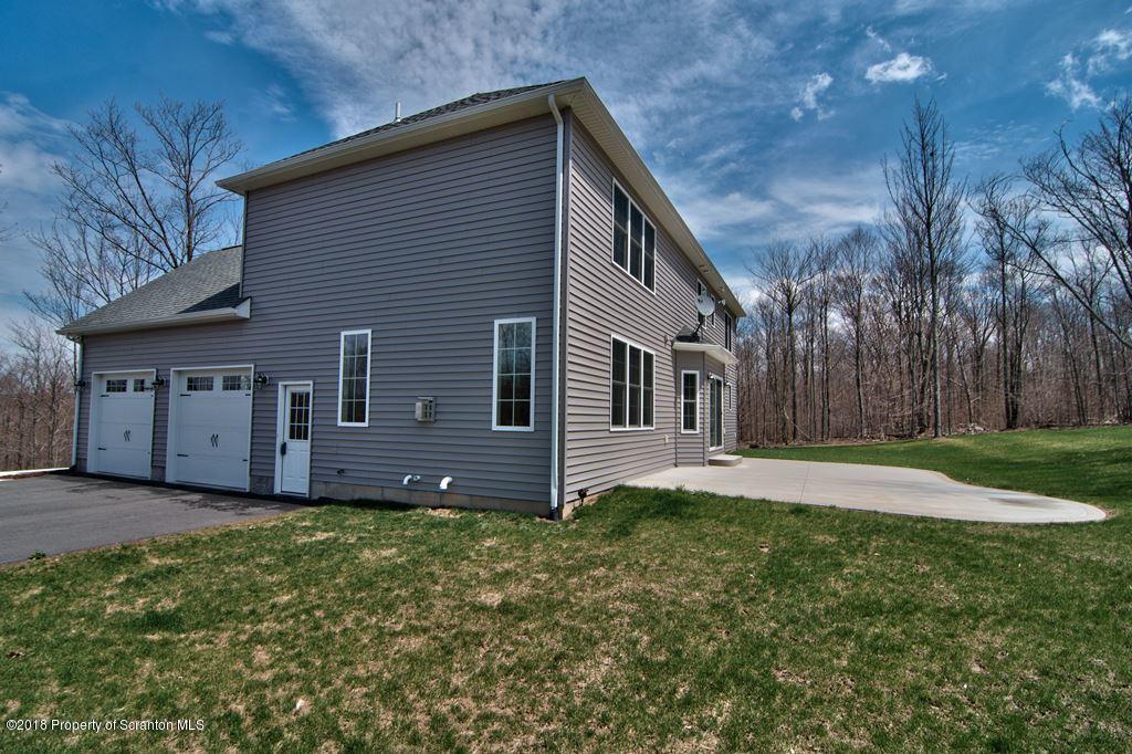 126 Highland Road Moscow, PA 18444 - Photo 8 of 77