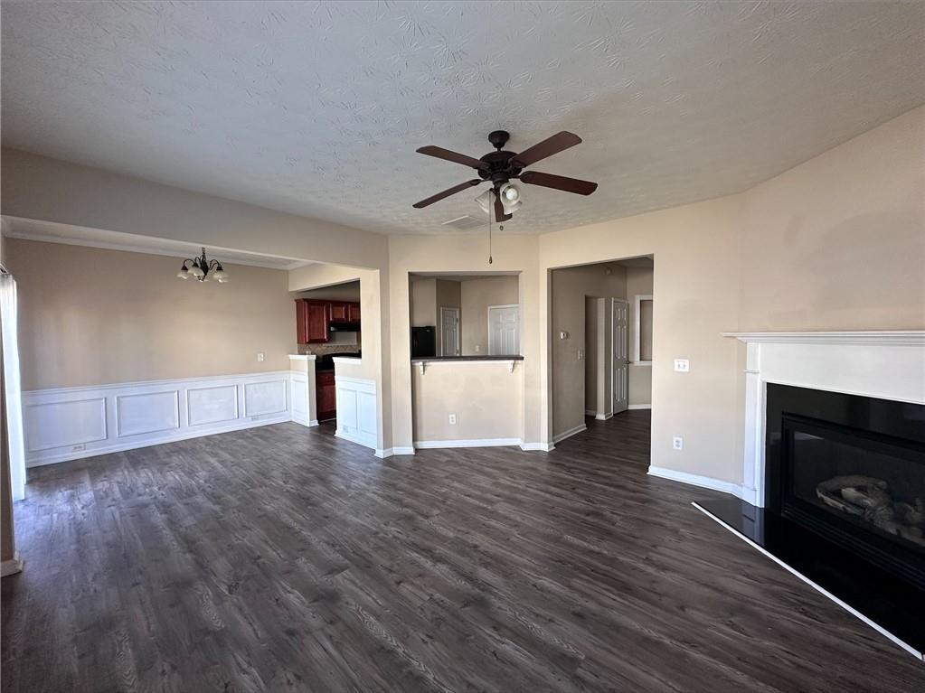 827 Forsythia Way Canton, GA 30114 - Photo 4 of 17