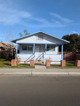 $220,000 | 512 Sunset Street, Coalinga, CA 93210