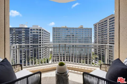 $2,295,000 | 10727 Wilshire Boulevard, Unit 1001, Los Angeles, CA 90024